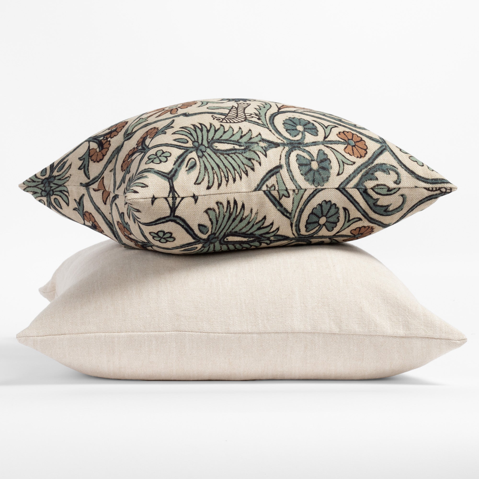 20 x 20 Pattern Pillow Cover - Plum Home + Design